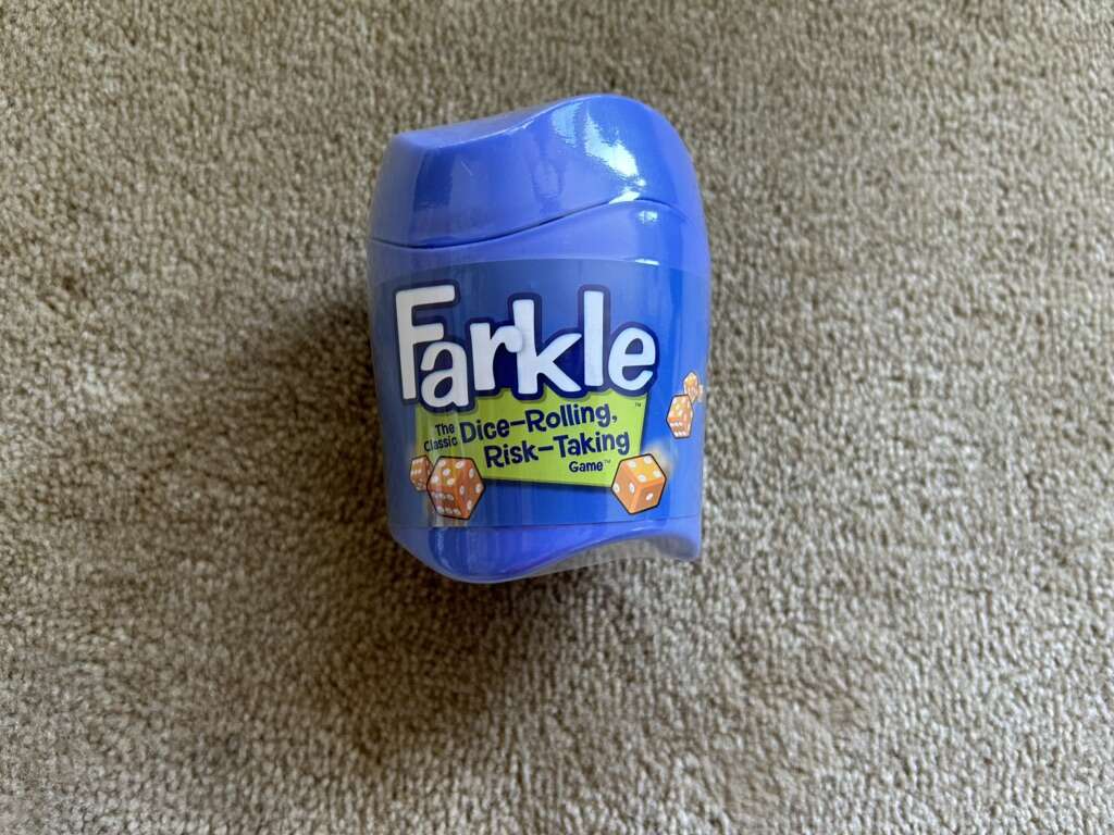 NEW Travel Farkle Dice Game