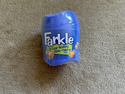 NEW Travel Farkle Dice Game