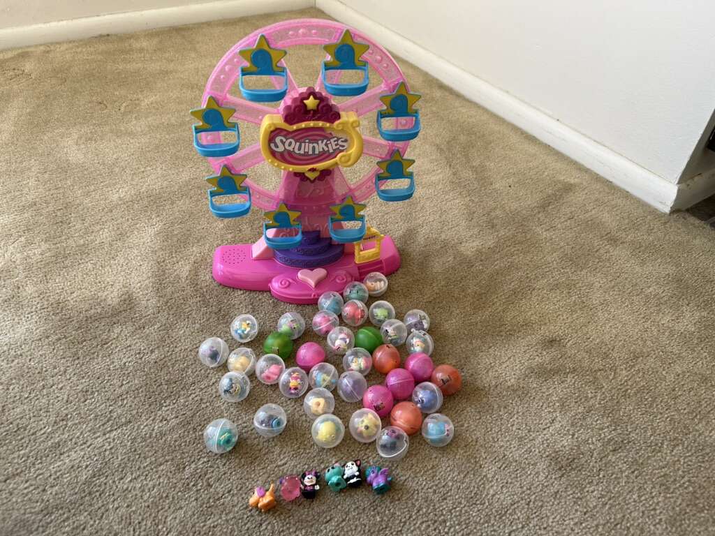 Squinkies Ferris Wheel and 45 Animals