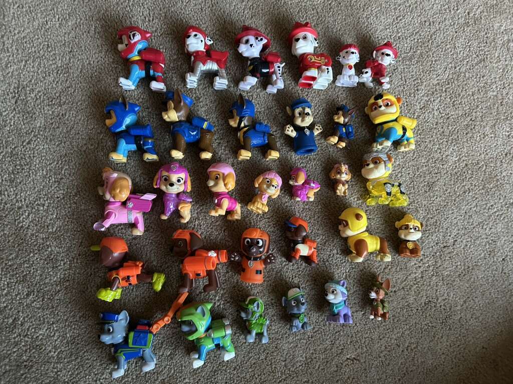 Set of 31 Paw Patrol Figures