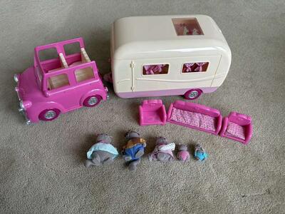 Battat Lil' Woodzeez Happy Camper Set