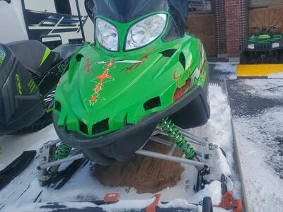 SALE Partout 07-2011 M8 Arctic Cat 153