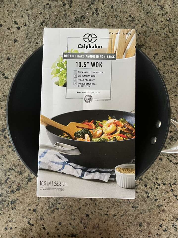 New Calphalon 10.5 Inch Wok Pan(2)