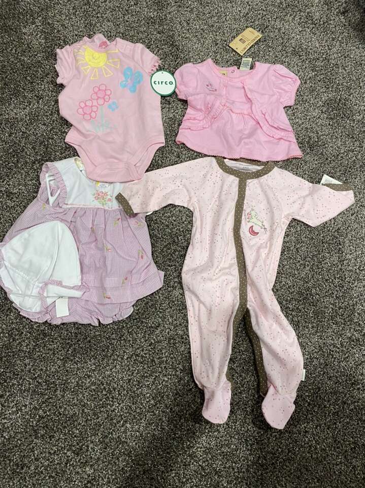 NEW Lot Of 4 Girls Clothing 6-9 Month