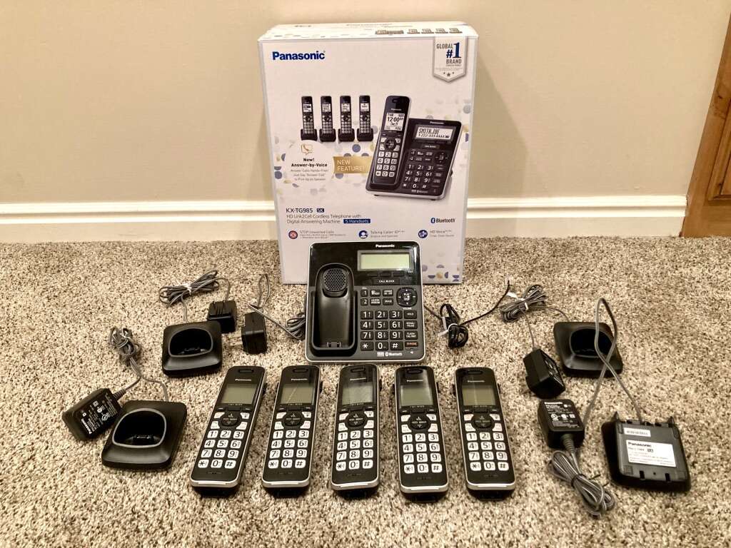 5 Handset Panasonic Telephone & Answer Machine