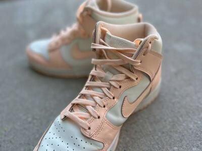 Women’s Nike Dunks
