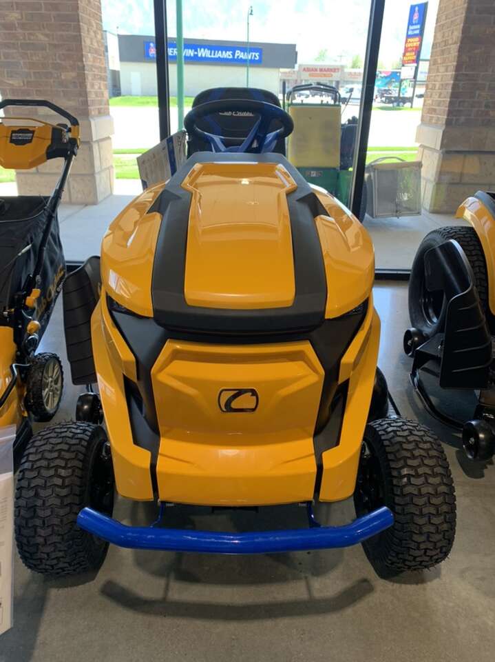 BRAND NEW CUB CADET XT1 LT42E (ELECTRIC)