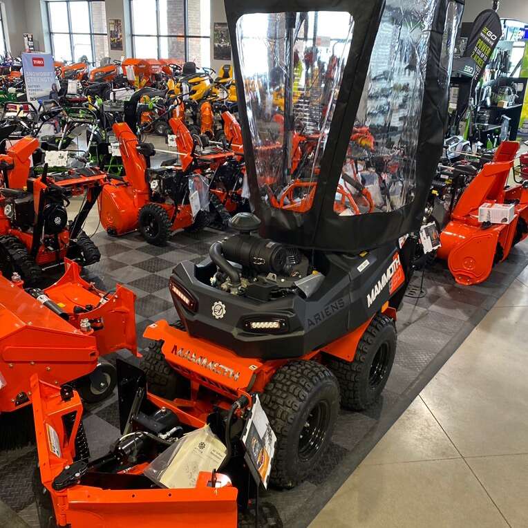 Ariens Mammoth Snow Tractor, Bristle Broom, Blade