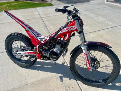 BRAND NEW BETA EVO 200 2 STROKE