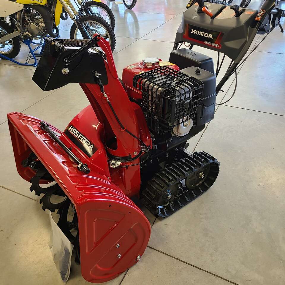 Honda two-stage Snowblower HSS1332APTD