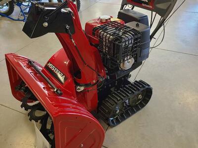 Honda two-stage Snowblower HSS1332APTD