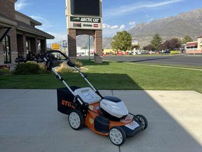 NEW Electric Stihl Lawnmower (Model RMA 510 V)