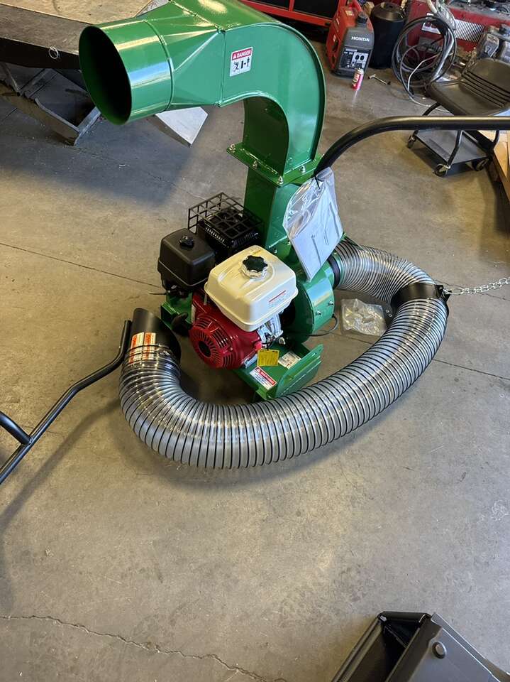 Billy Goat Debris Loader DL1302H, Honda 13hp Engi