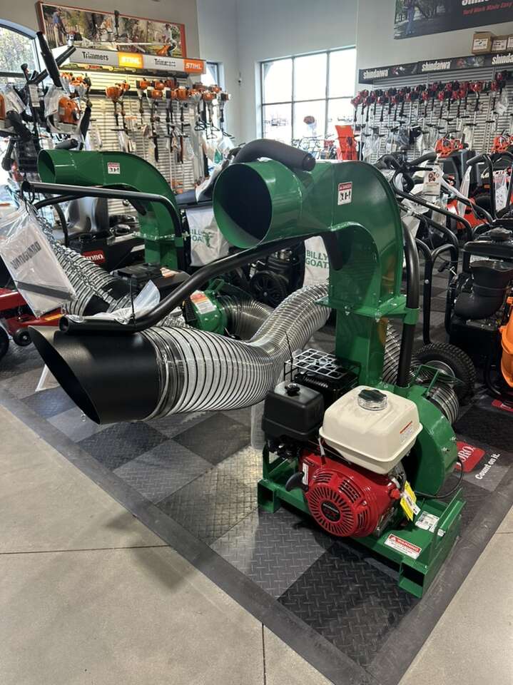 New BIlly Goat Debris Loader (Honda Engine)