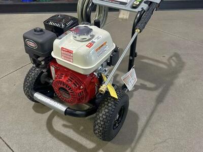 New Simpson Pressure Washer with Honda Engine
