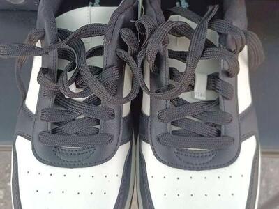 Mens Levi Court Sneakers Size 10.5