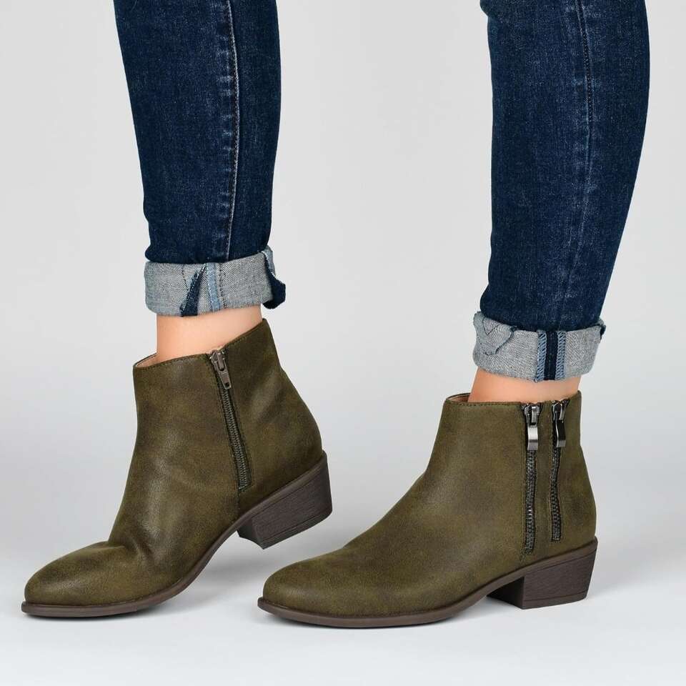 Journee Collection Womens Jayda Inside Zip Stacked