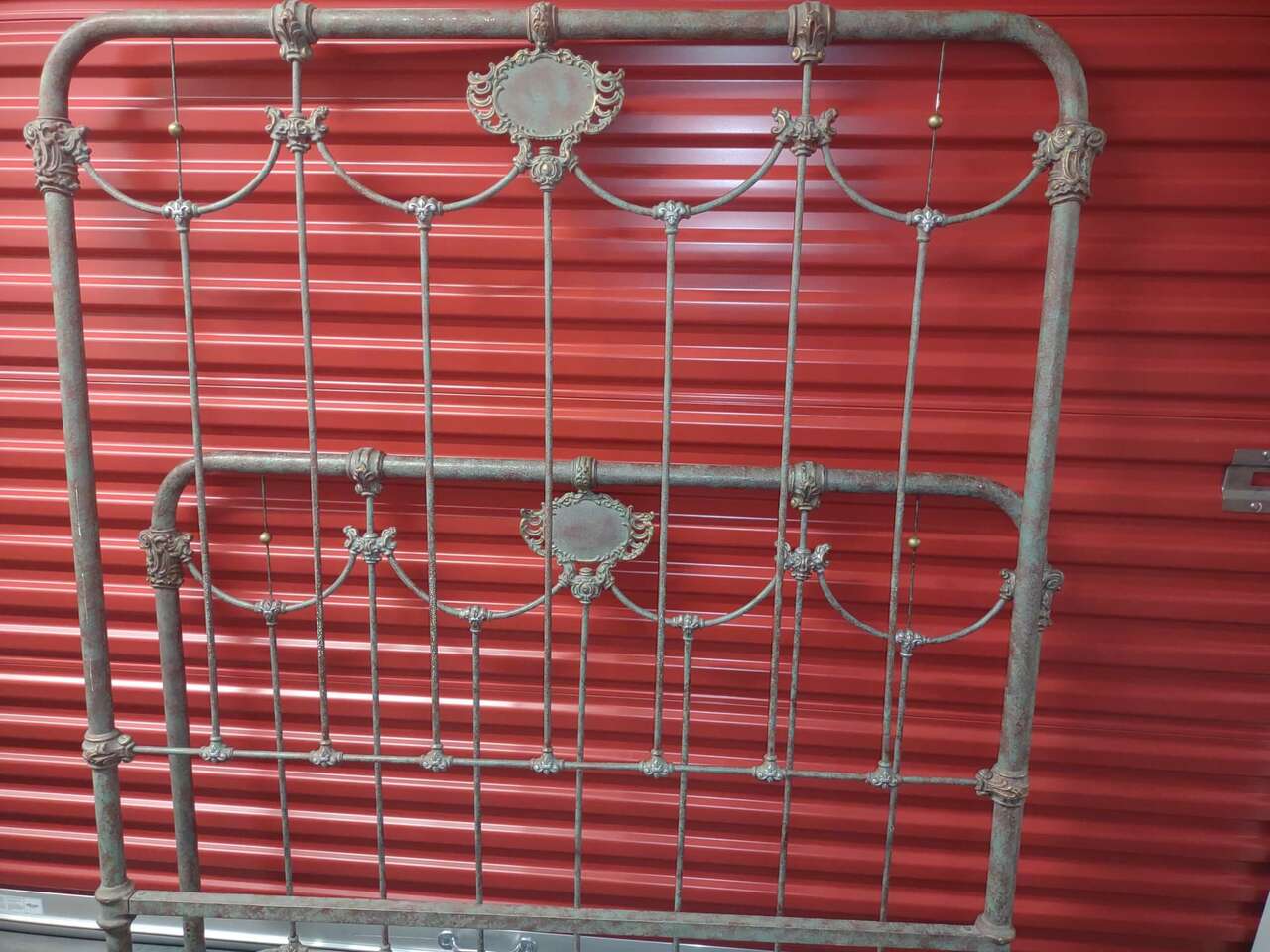 Victorian bedframe antique (Full size)