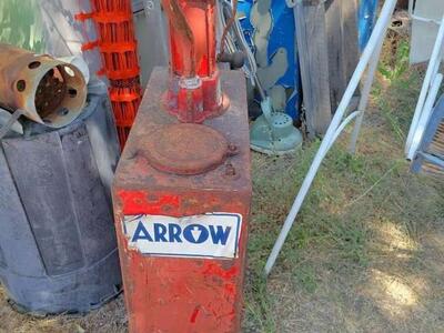 Vintage Arrow Lubester