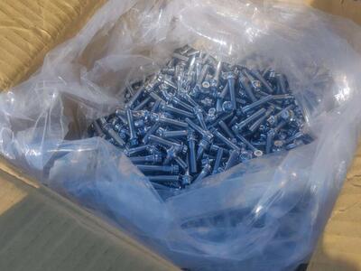 NEW m7 1.0 Titanium Split Rim bolts