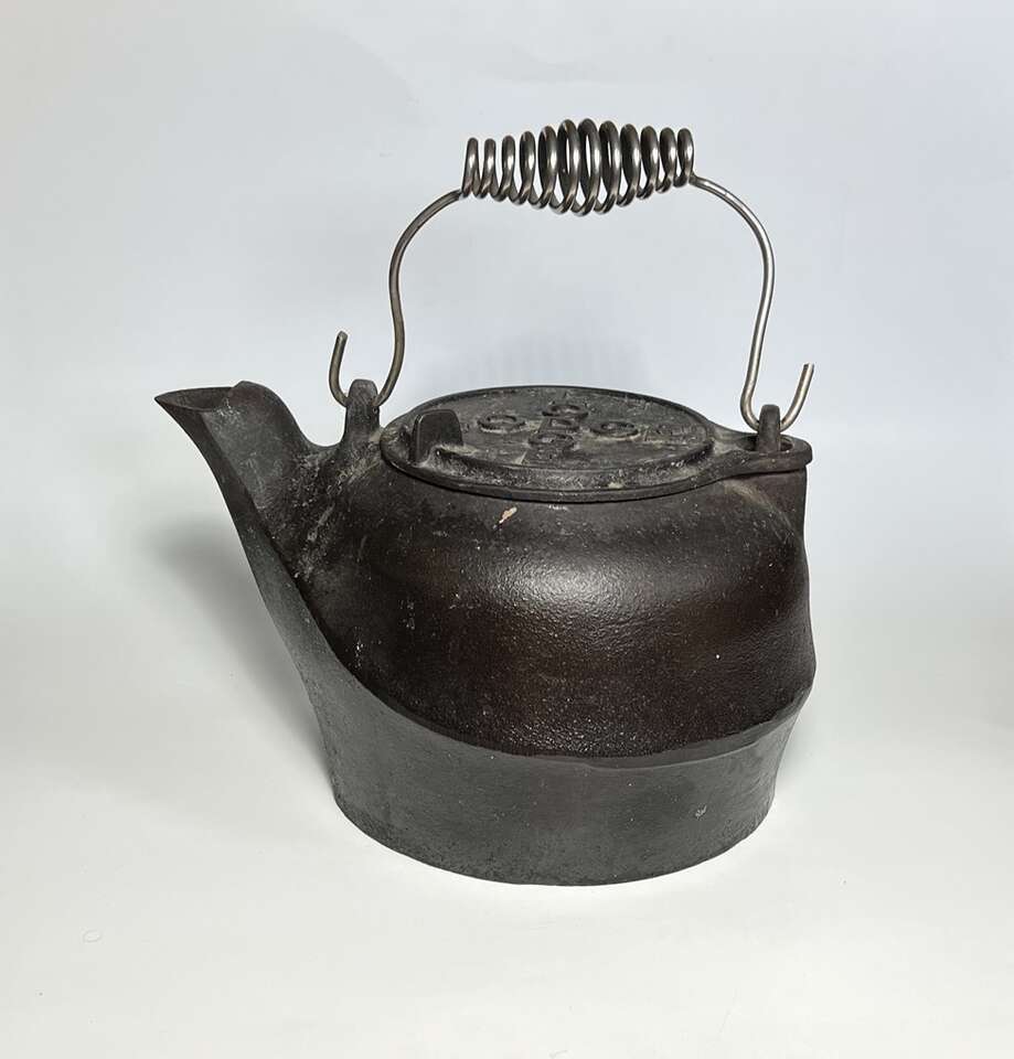 Vintage Lodge Crossword Teapot Kettle Cast Iron