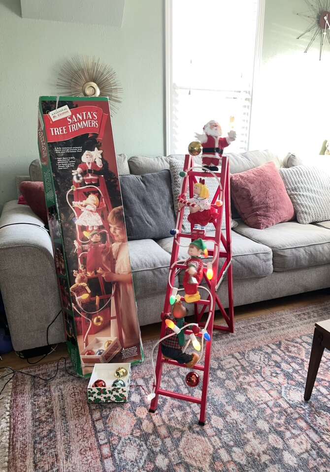 Mr. Christmas Santa Tree Trimmer Animated Decor