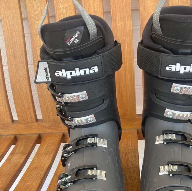 Alpina X track Men’s 11.5 USA/ Mondo 29. Ski Boots