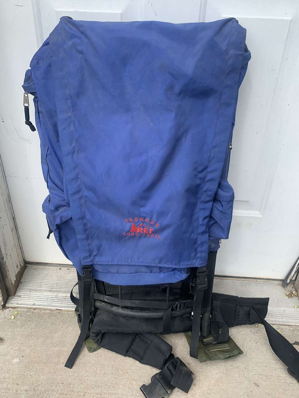 REI aluminum frame backpack