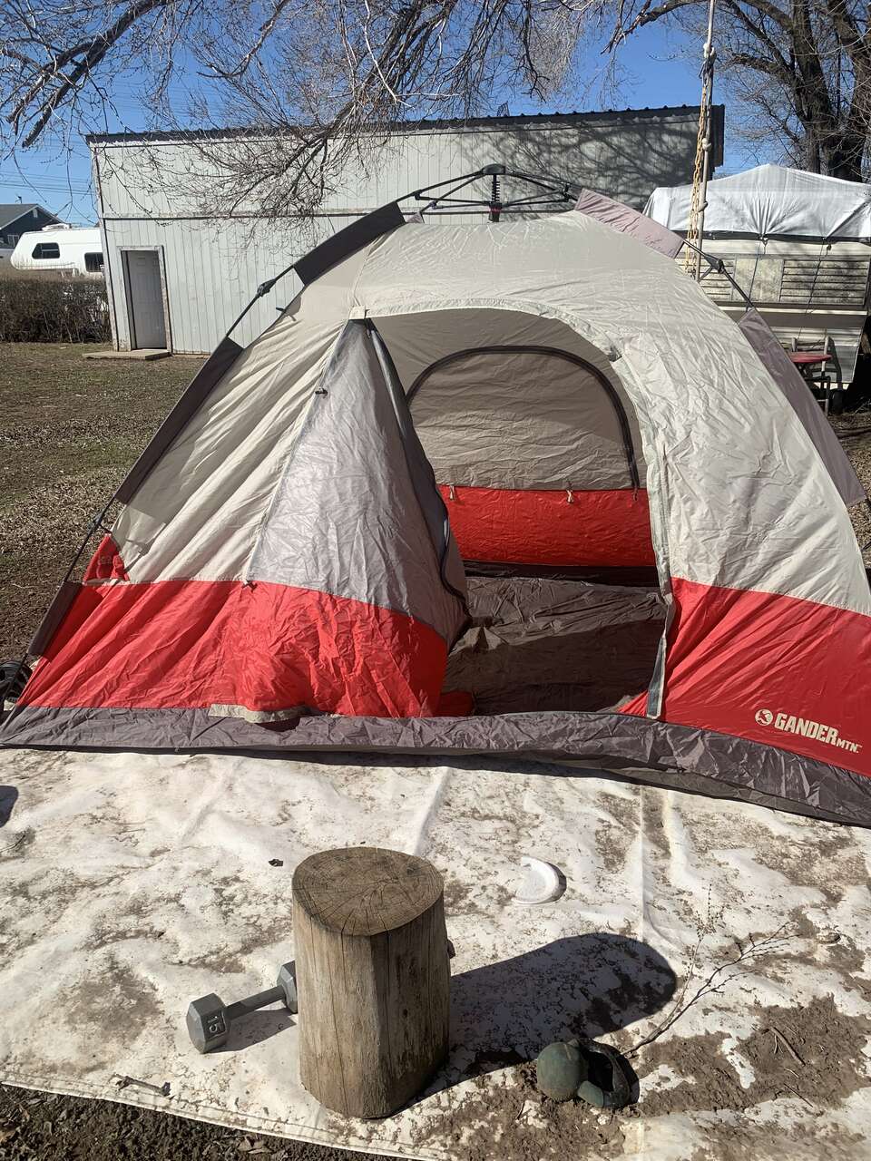 Gander min 5 min pop up tent 8X10 ft