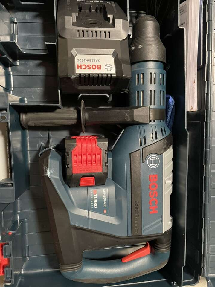 Bosch Protector Hitman SDS Max Drill