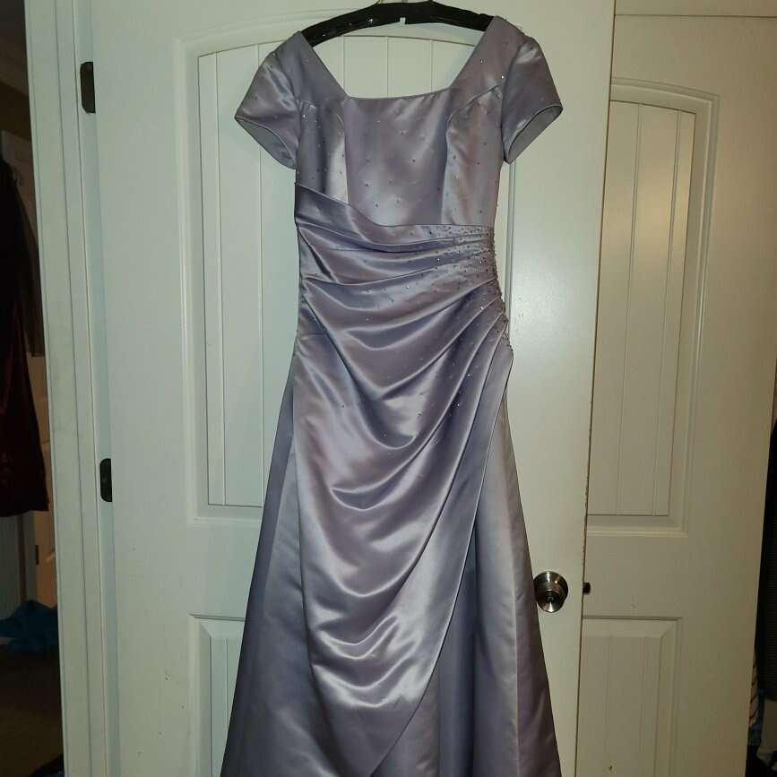 Modest Prom Formal Dress Gown size 8