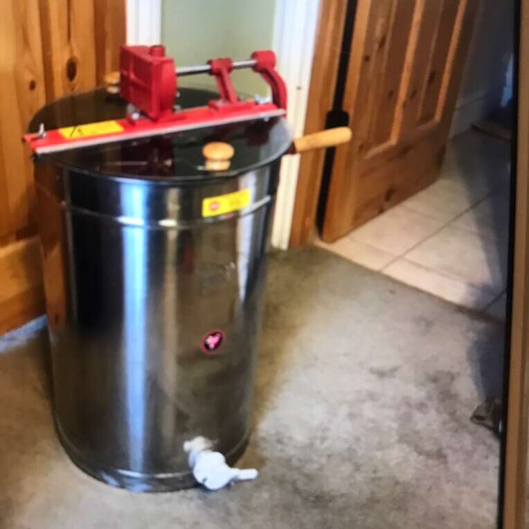 Honey Extraction Machine