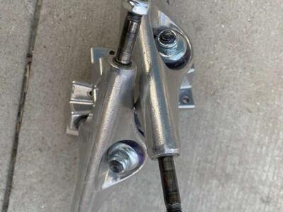 Venture High 5.2 SkateboardTrucks **Brand New**