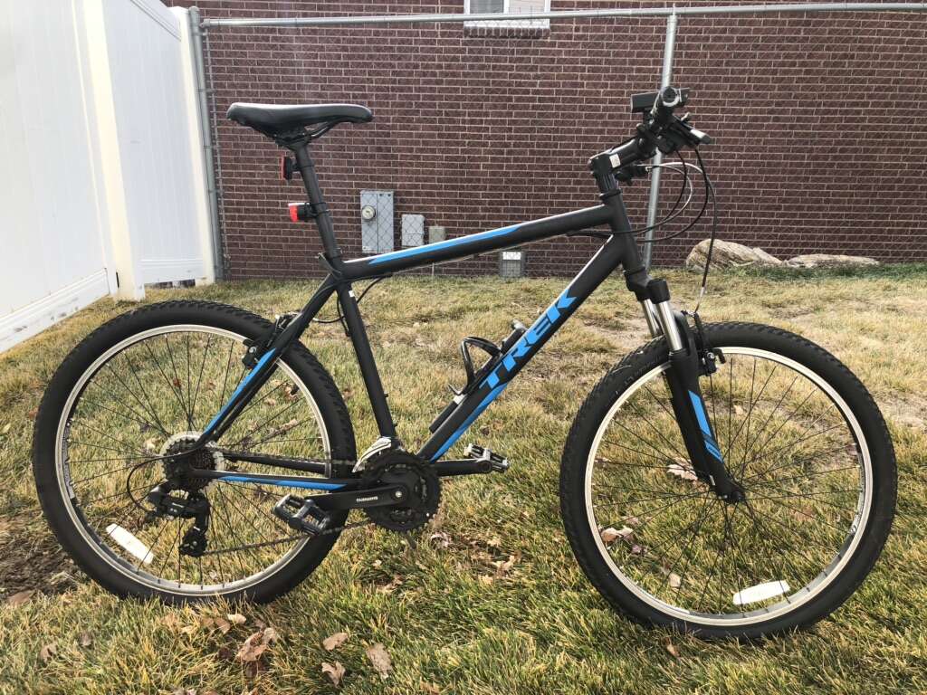 Trek 820 Mountain Bike Large 19.5 Fra Cycling ksl