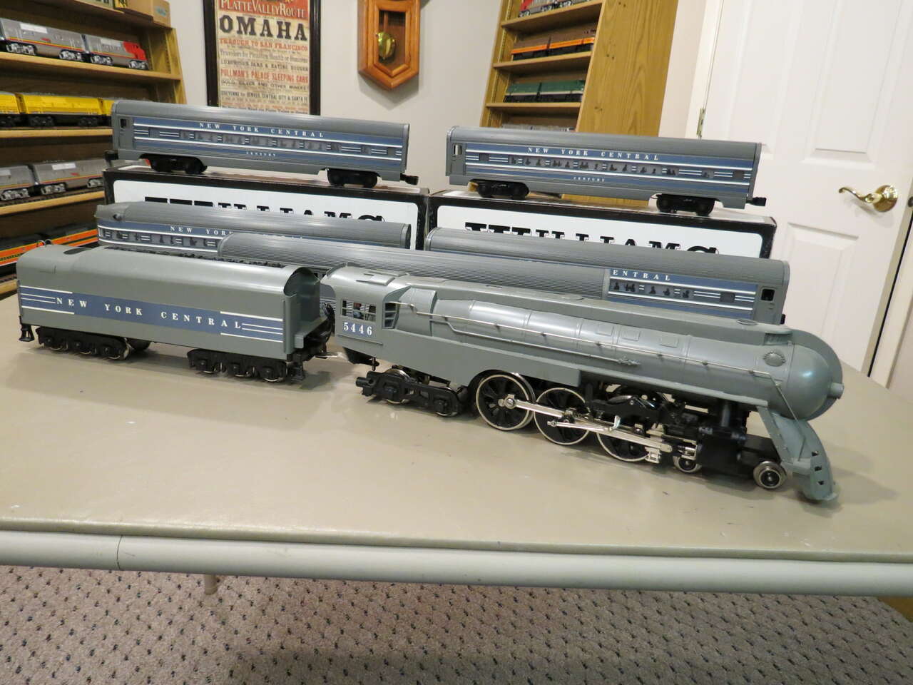 Lionel Trains New York Central Dreyfus Scale Hudson by Williams, Lionel Compatible