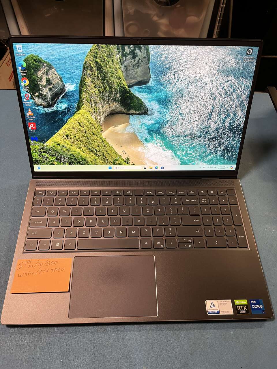 Dell 15.6" i7 11th gen 8 core, RTX 3050, 16gb Ram, 500gb HDD, Win 11 Pro with warranty!!