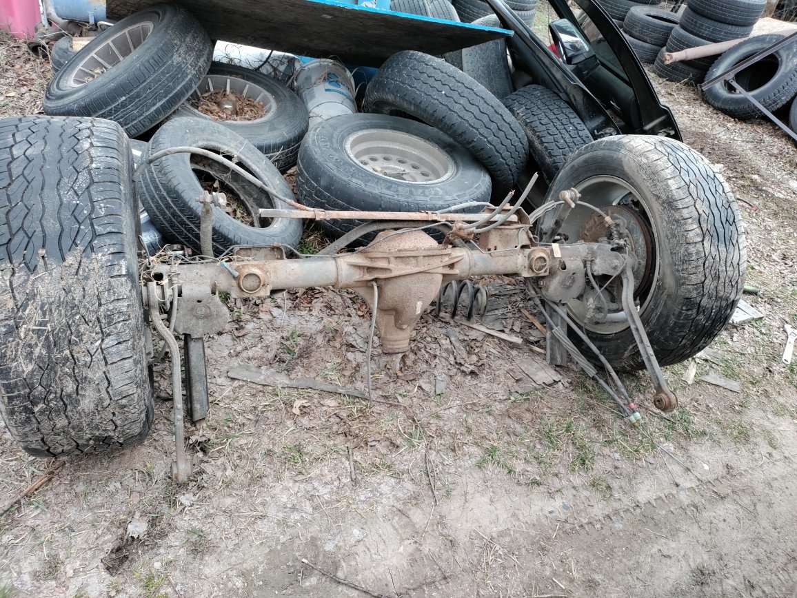 2008 Chevy pickup, avalanche parts axle rims