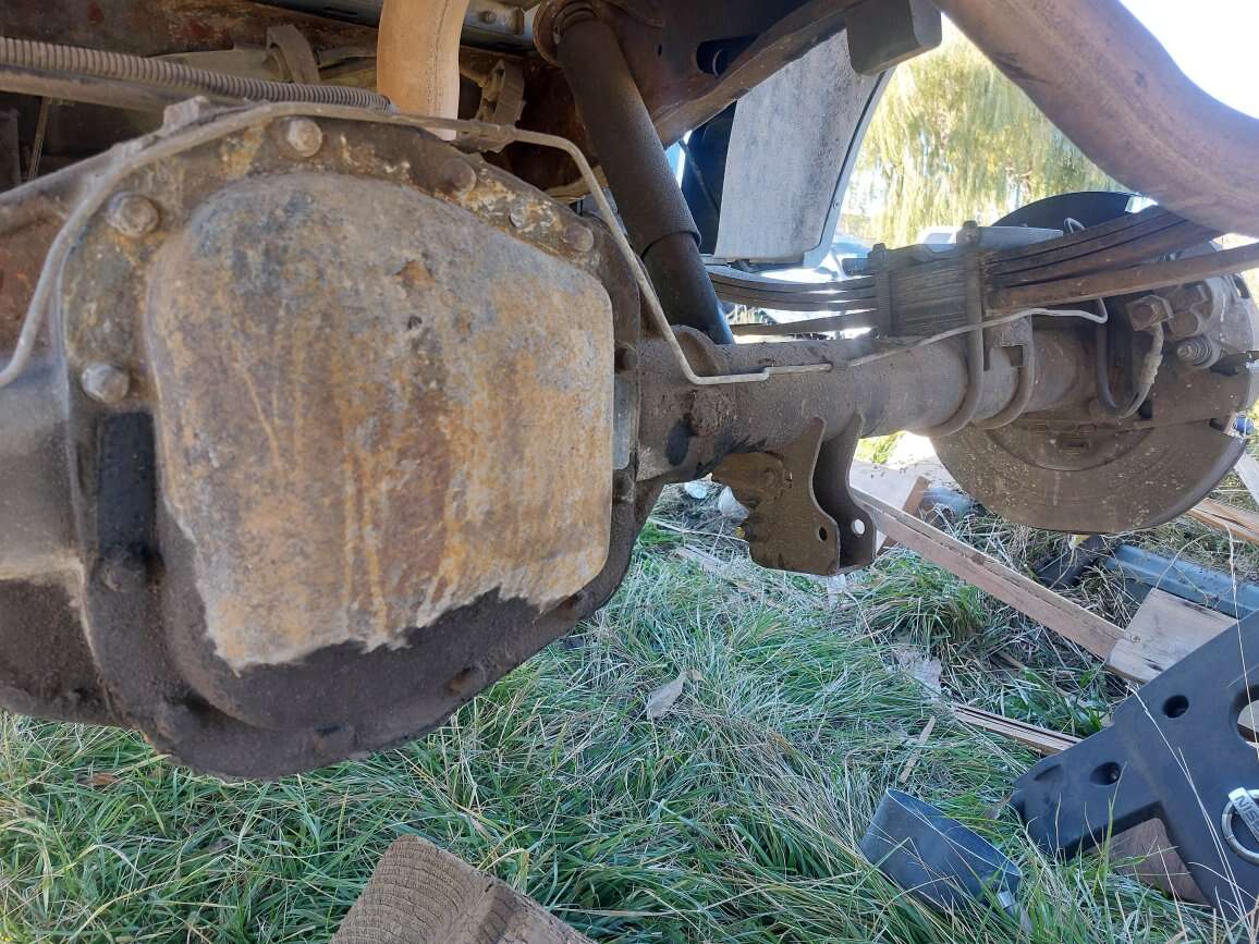 2000 F150 rear end axle 3.55 gear Disc brakes