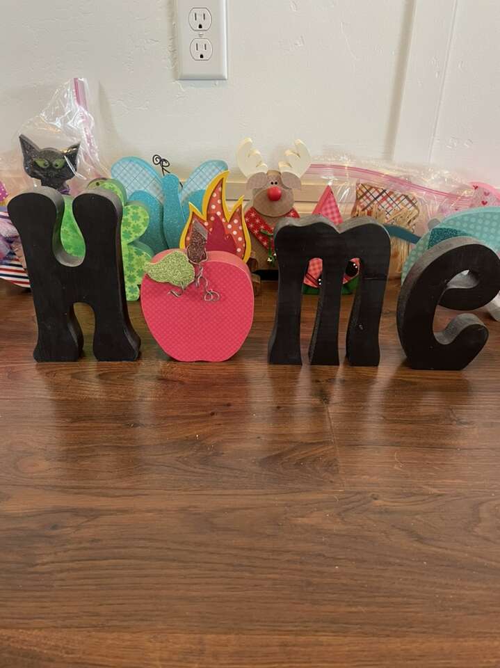 Interchangeable Home Sign