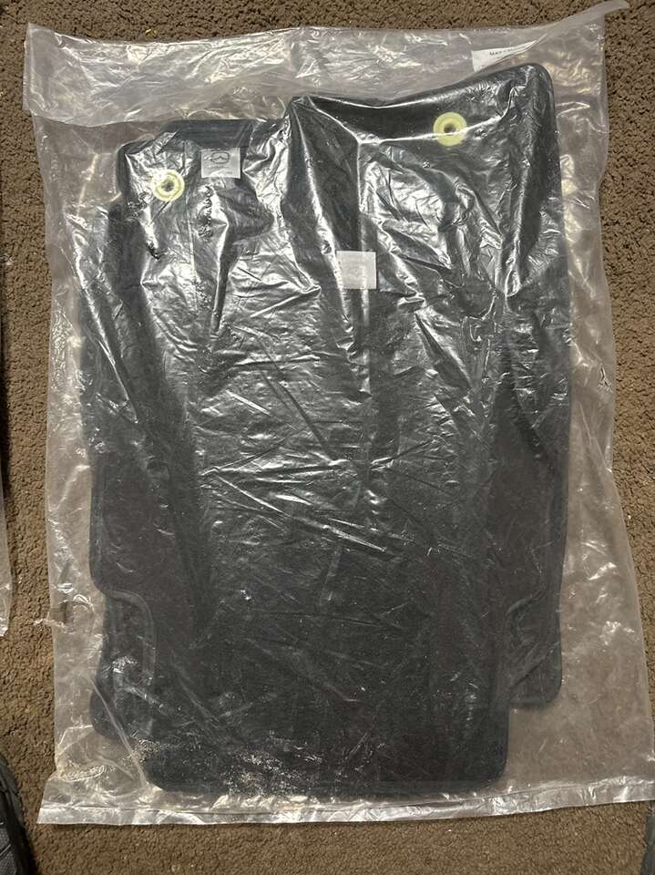 Mazda Infinity Floor Mats (NEW)