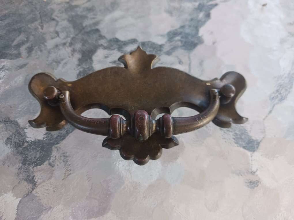 Heavy duty drawer handles (8)