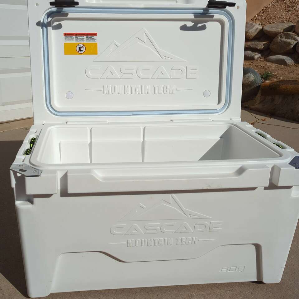 Cascade 80 qt sales cooler