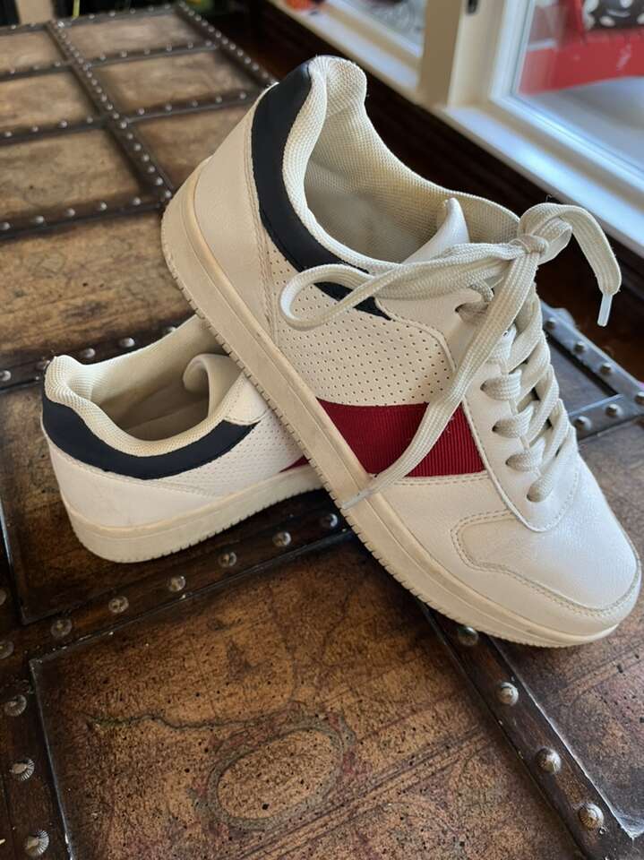 Sneakers red, white ,and blue size 8 no brand