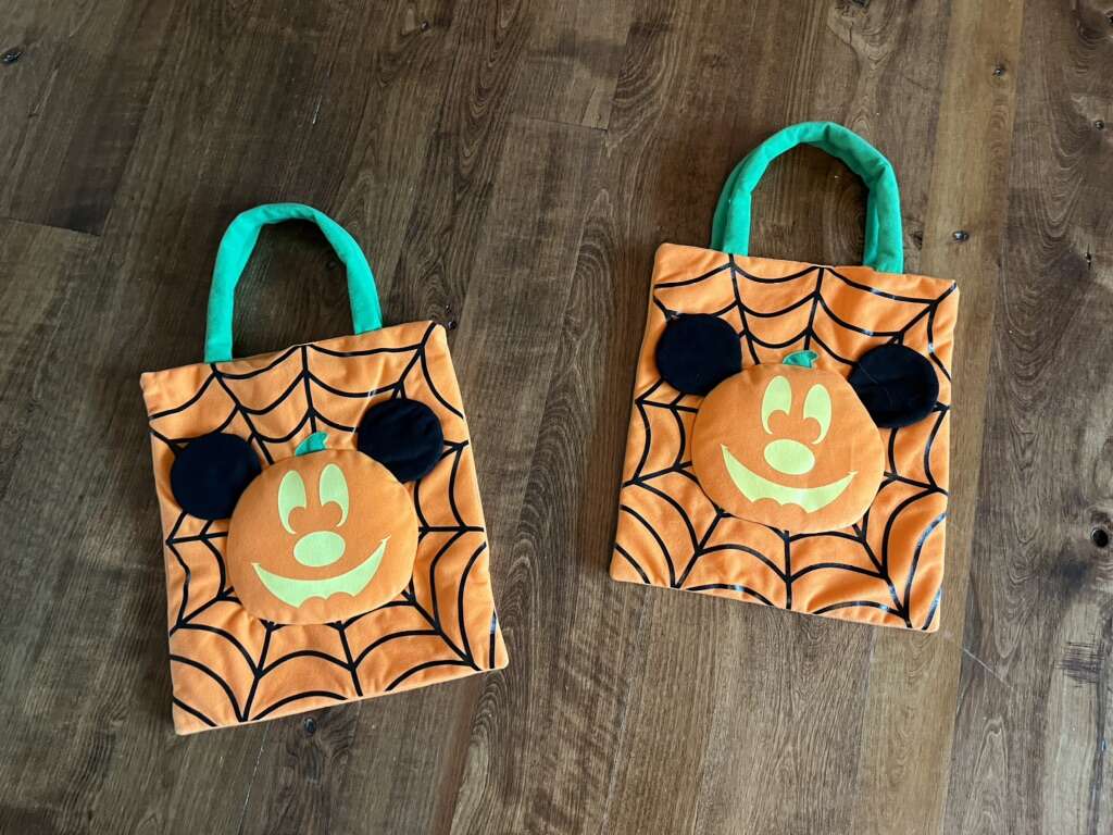 Disneyland Set Of 2 Mickey Mouse Bags