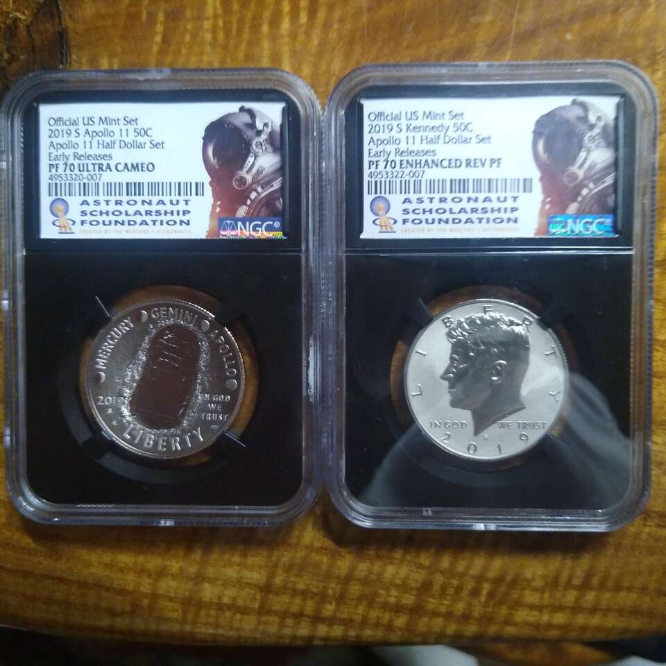 2019 Apollo 11 half set perfect 70s