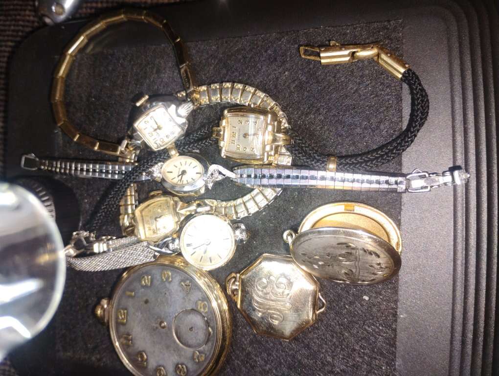 1900s gold lady's watches, packet watch