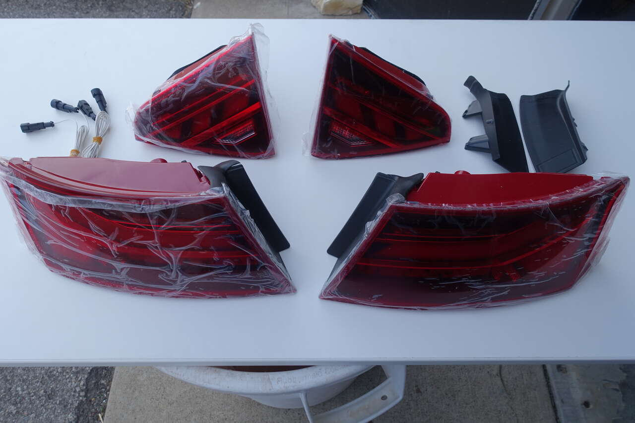 audi A5/B5 tail light kit (2008-2012)