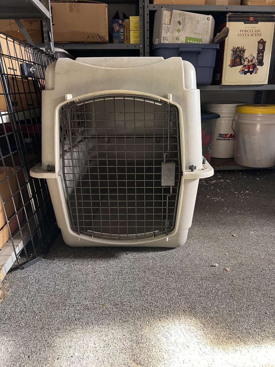 Large dog kennel Pets