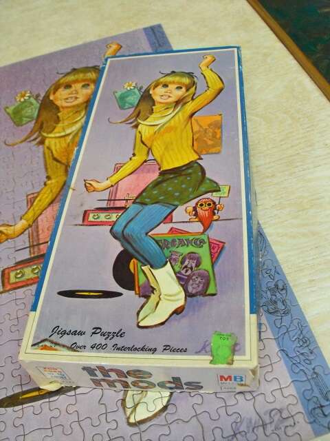 1966 Milton Bradley The Mods girl Puzzle