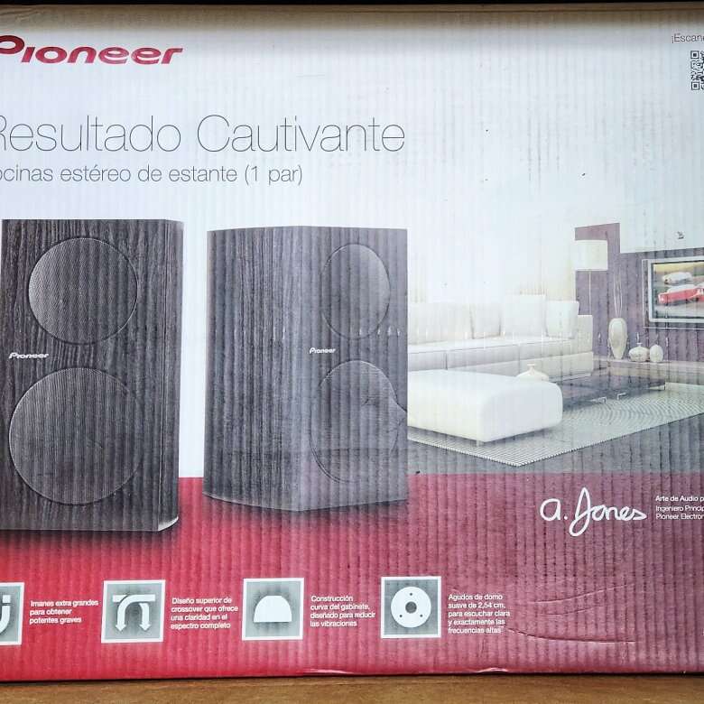 Pioneer Andrew Jones SP-BS21 bookshelf speakers